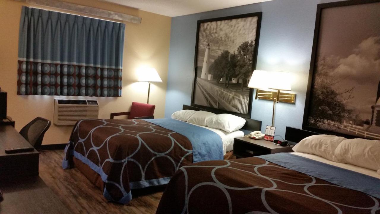 Super 8 By Wyndham Greenville Ngoại thất bức ảnh
